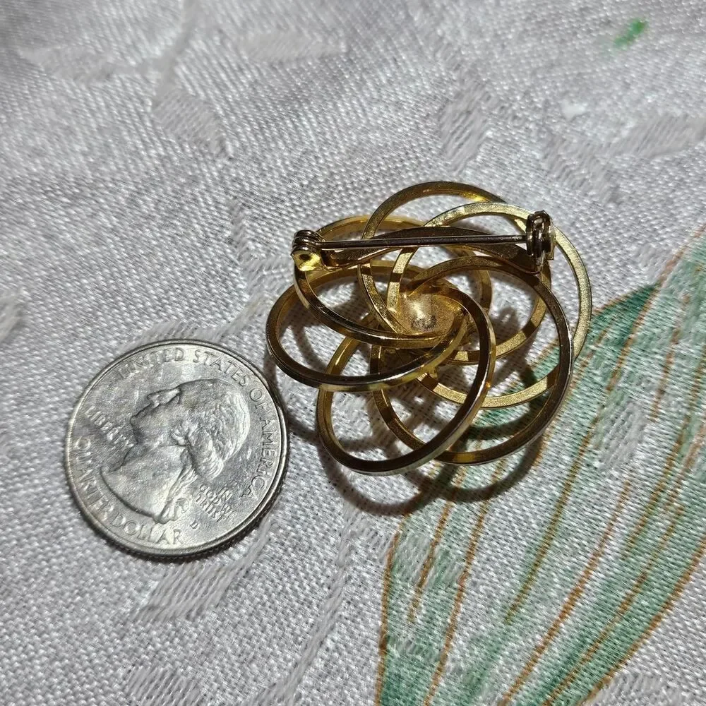 60s whimsical cottagecore atomic gold tone brooch